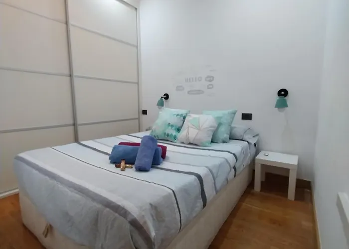 Pleno Centro, Terraza, Principe, 5 Min Casco Vello Y Estación Ave * Vigo