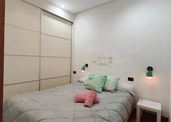 Pleno Centro, Terraza, Principe, 5 Min Casco Vello Y Estación Ave * Vigo